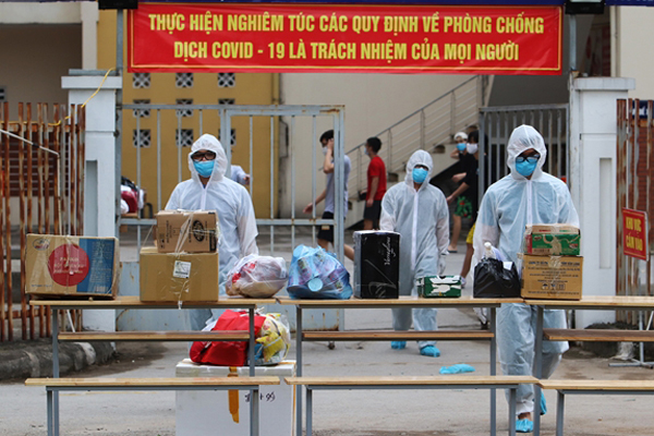 Việt Nam ghi nhận thêm 12 ca mắc Covid-19