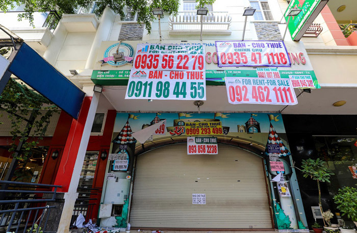 Phố Hàn quận 7 xơ xác sau Covid-19