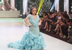 Mẫu nhí 7 tuổi trình diễn trong đêm thời trang của NTK Phương Hồ