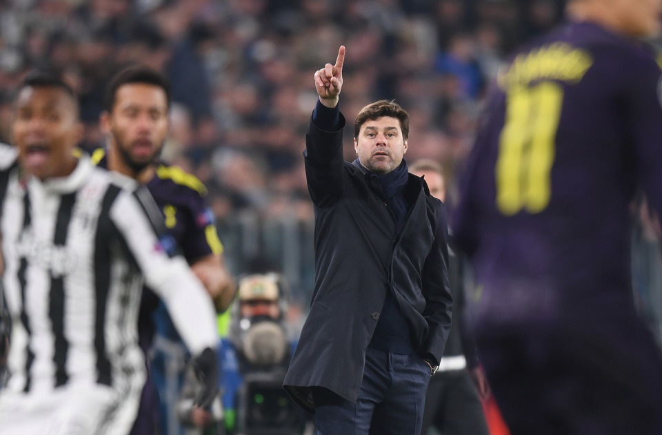 HLV Sarri sắp bay ghế, Pochettino lên làm thầy Ronaldo