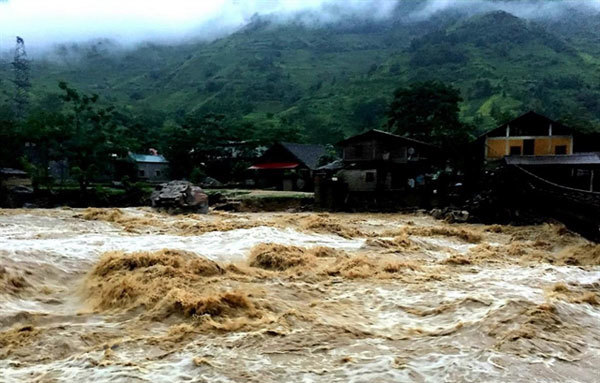 Flood and landslide alerts for northern mountainous provinces