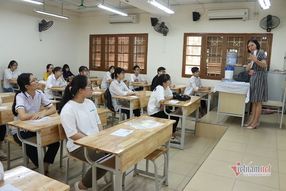Hà Nội công bố đáp án chính thức các môn thi vào lớp 10