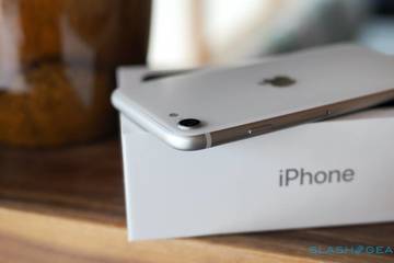 iPhone SE 2020 bất ngờ 'chói sáng', Apple trúng đậm
