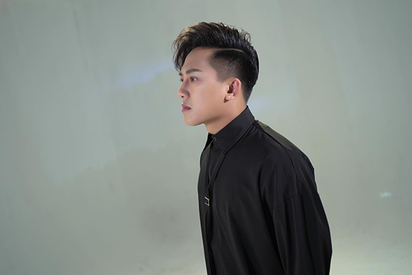 Châu Khải Phong đáp trả khi MV tiền tỷ bị chê một màu, cạn ý tưởng Châu Khải Phong đáp trả khi MV tiền tỷ bị chê một màu, cạn ý tưởng