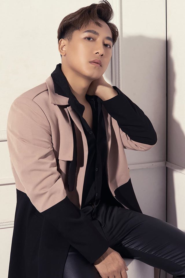 Châu Khải Phong đáp trả khi MV tiền tỷ bị chê một màu, cạn ý tưởng Châu Khải Phong đáp trả khi MV tiền tỷ bị chê một màu, cạn ý tưởng