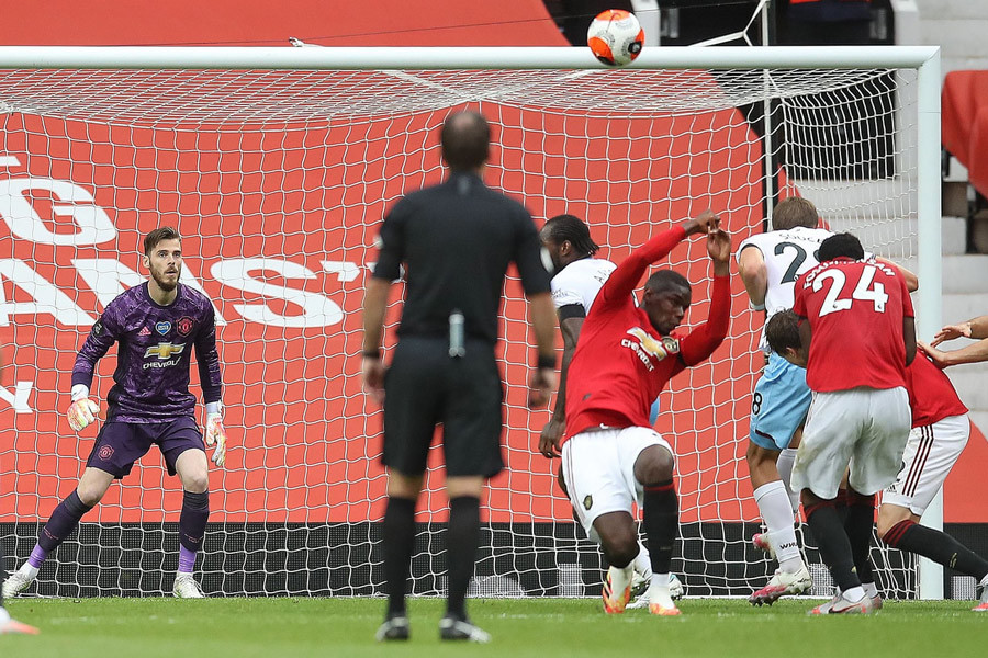 MU đấu Leicester: Hai bộ mặt của Pogba