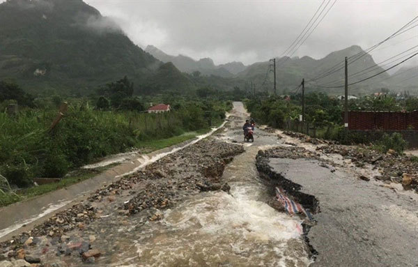 Vietnam improves weather forecast to give timely warnings on extreme weather