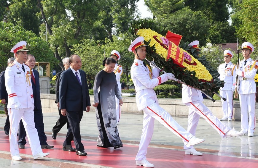 Lãnh đạo Đảng, Nhà nước viếng Chủ tịch Hồ Chí Minh