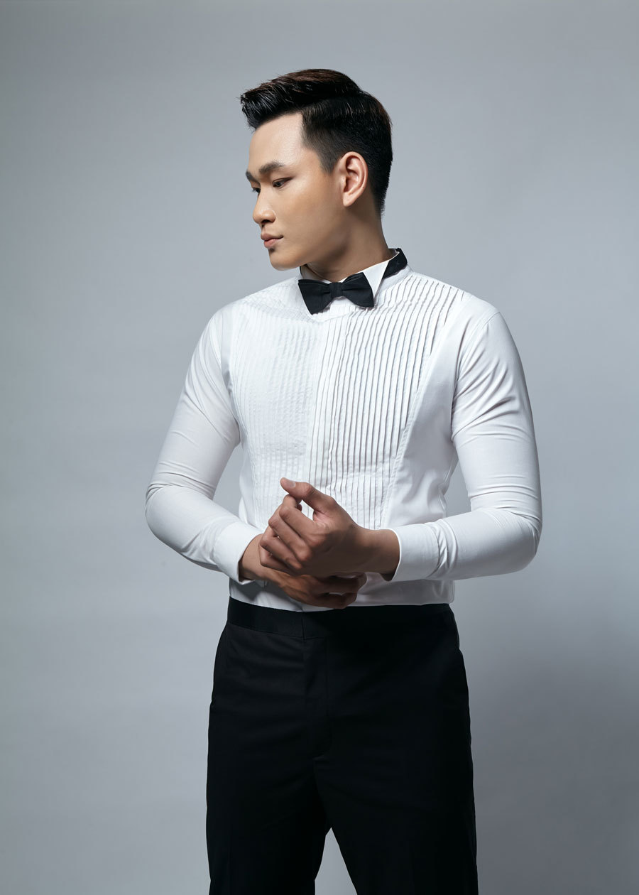 Đạt Kyo, Dương Mạc Anh Quân mặc Tuxedo chuẩn hoàng gia