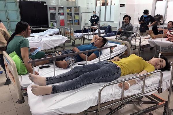 Hàng chục công nhân ở Cần Thơ nhập viện do hít phải khí gas