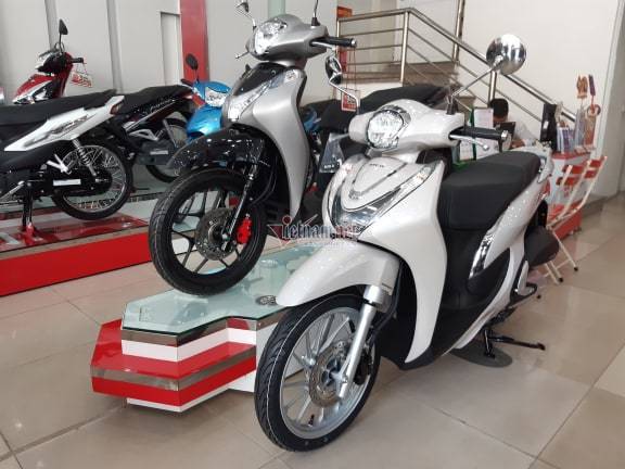 Honda SH Mode 2020 vừa mở bán, đại lý hét chênh tới 13 triệu đồng