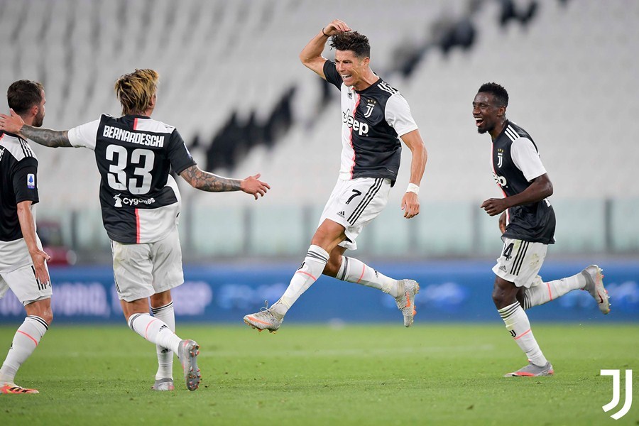 Ronaldo lập công, Juventus lần thứ 9 liên tiếp vô địch Serie A