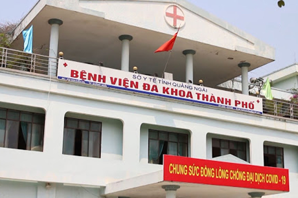 Chi viện hỏa tốc đội phản ứng nhanh vào Quảng Ngãi chống Covid-19