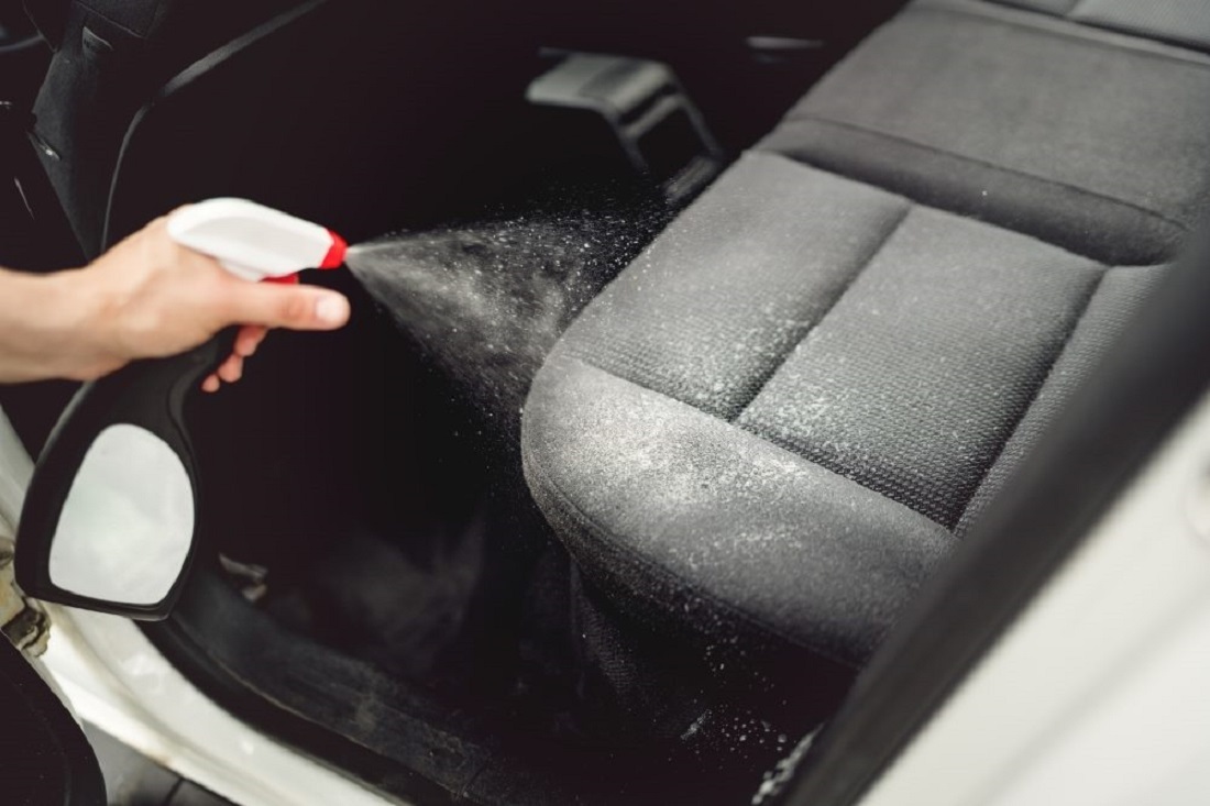 Mẹo khử mùi ô tô bằng nguyên liệu tự nhiên