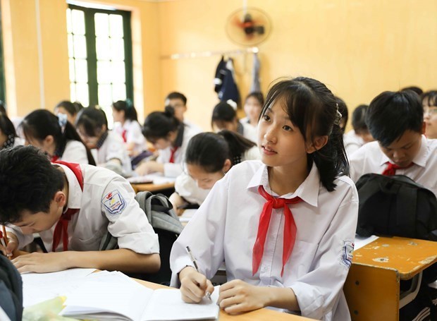 Hanoi tops nation in literate rate among people aged above 15