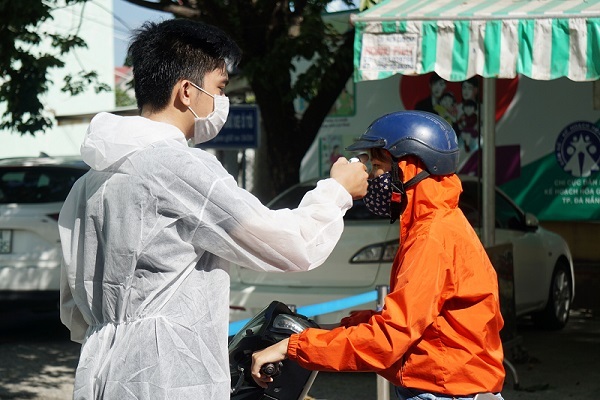 Chủ tịch Đà Nẵng: Hơn 10.000 người là F1, F2 của ba ca mắc Covid-19