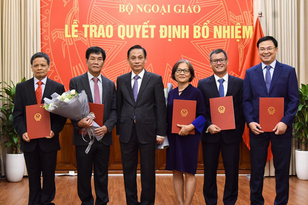 Trao quyết định cho chuyên gia được đề cử trọng tài viên, hòa giải viên theo UNCLOS