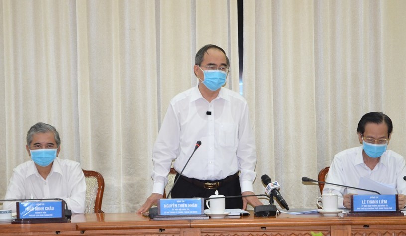Bí thư TP.HCM: Kiềm chế nhu cầu cá nhân để phòng dịch Covid-19