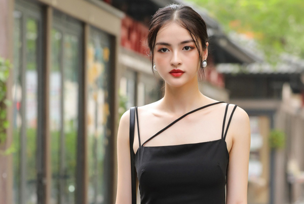 Ảnh đời thường nữ sinh thi Hoa hậu Việt Nam 2020