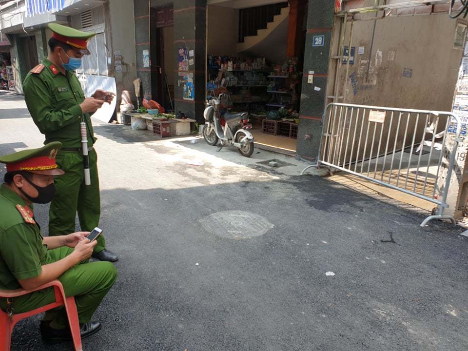 Phong tỏa  khu vực Mễ Trì Hạ và Trần Thái Tông vì ca nghi nhiễm Covid-19