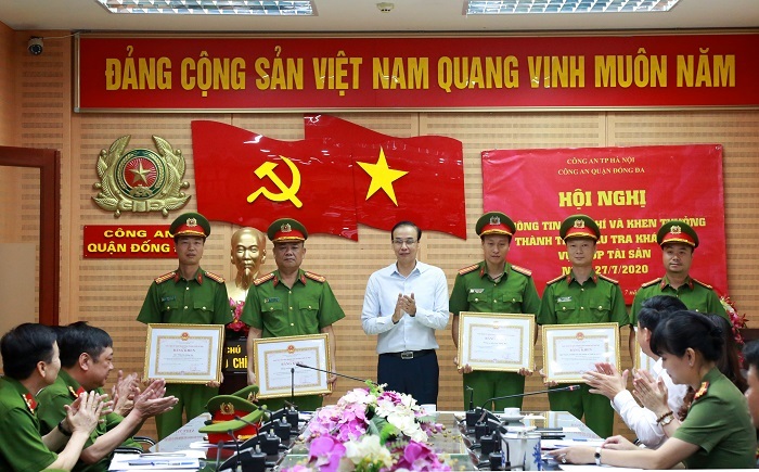 Bí thư, Chủ tịch Hà Nội khen thưởng công an phá nhanh vụ cướp ngân hàng