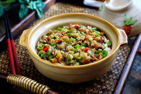 Cách làm món mì trộn vừa ngon lại an toàn