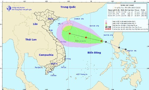Heavy rain forecast as tropical depression forms in East Sea