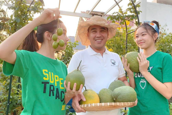 MC Quyền Linh: Mấy chục năm qua, tôi chỉ ngủ dưới đất!