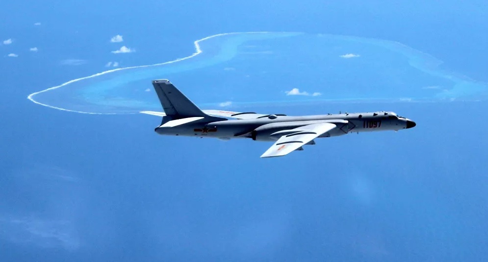 Video Không quân Trung Quốc diễn tập ném bom ở Biển Đông
