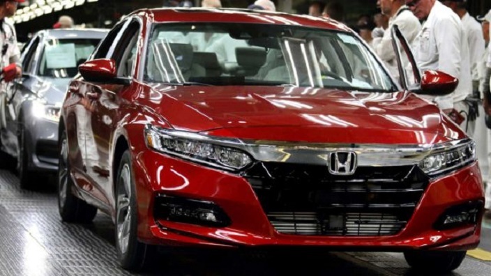 Honda tại Mỹ khủng hoảng nhân lực, nhân viên văn phòng đi làm công nhân