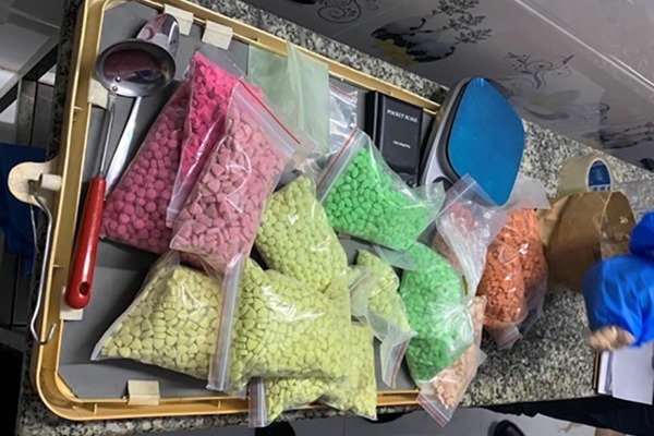 Thủ đoạn tinh vi của đường dây tuồn lượng lớn ma tuý vào TP.HCM