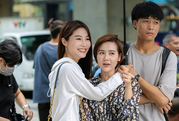 Hậu trường quay phim đêm của Diễm My 9X