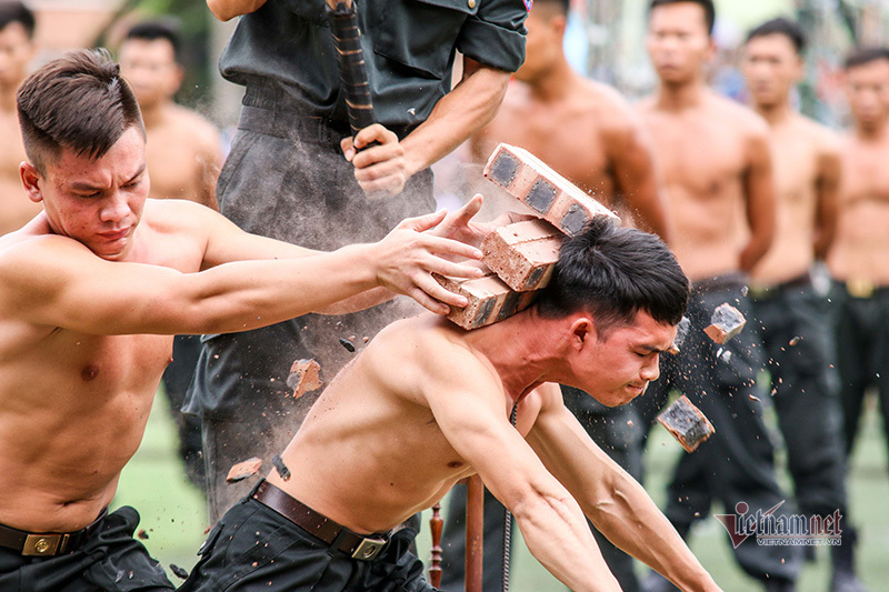 Khám phá cách đánh vét máng trong  trực tuyến