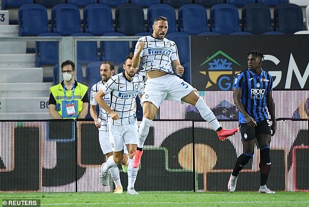 Cựu sao MU sáng rực, Inter giành vị trí thứ 2 Serie A