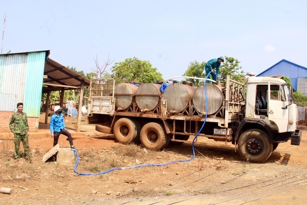 Bù Gia Mập: Giải “cơn khát” cho đồng bào nghèo vùng biên giới