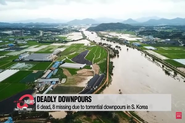 Mưa lụt phá hủy nhiều nhà cửa tại Hàn Quốc