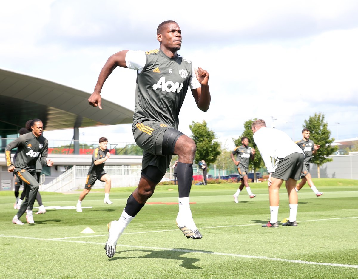 Cầu thủ MU hứng khởi luyện công chinh phục Europa League