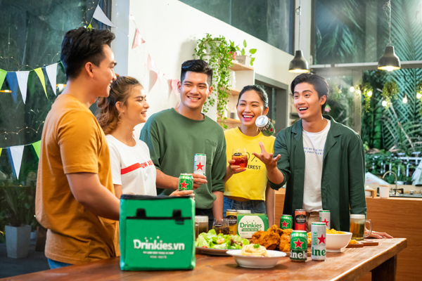 ‘Số hóa’ dịch vụ: HEINEKEN ship bia, nước táo lên men tận cửa trong 60 phút