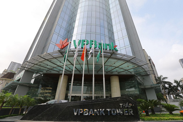 VPBank ủng hộ 10 tỷ đồng cho bệnh viện dã chiến Hoà Vang Đà Nẵng và tỉnh Quảng Nam