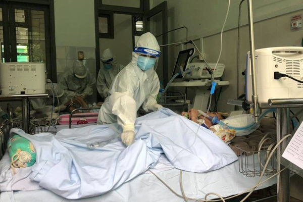 15 bệnh nhân Covid -19 tiên lượng tử vong cao