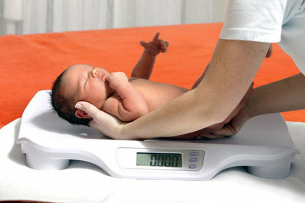 Chăm sóc 1.000 ngày đầu đời phòng chống suy dinh dưỡng bà mẹ, trẻ em