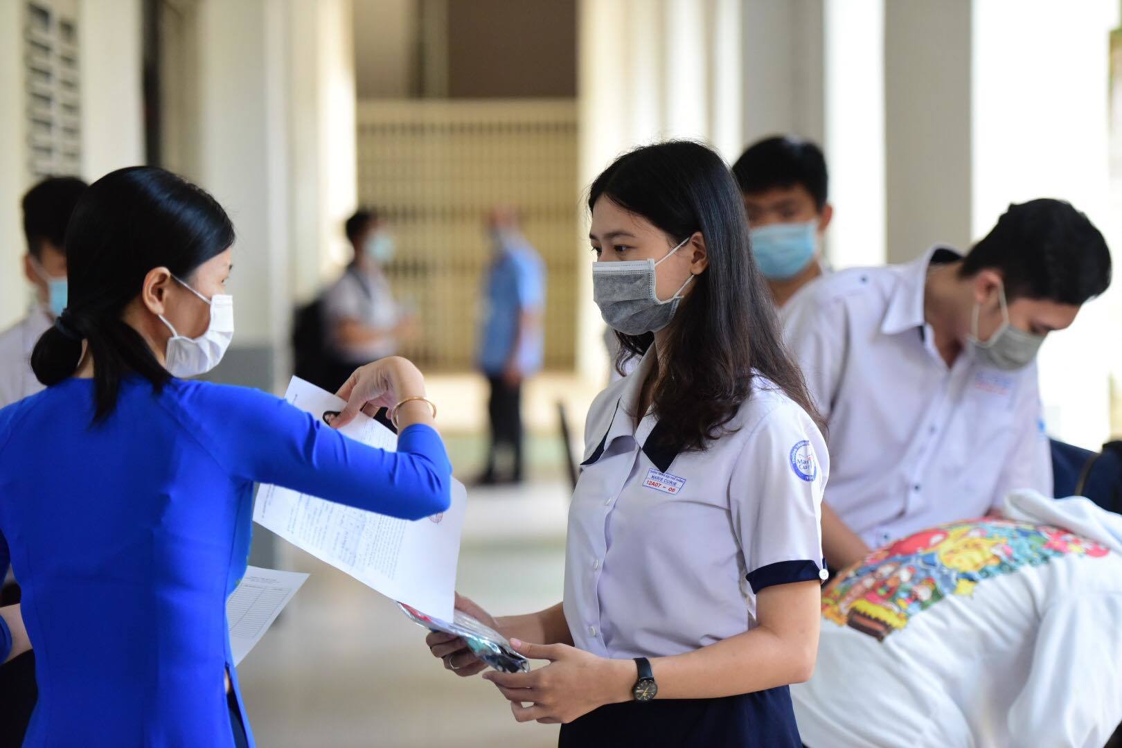 Chi tiết cách điều chỉnh nguyện vọng xét tuyển đại học bằng phiếu