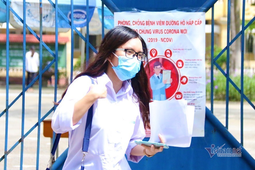 Thí sinh mắc Covid-19 được đặc cách xét tốt nghiệp THPT
