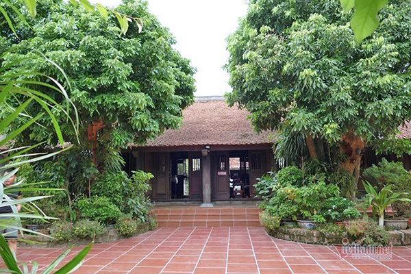 Chuyện lạ trong ngôi nhà gỗ hơn 100 tuổi ở Hà Nam