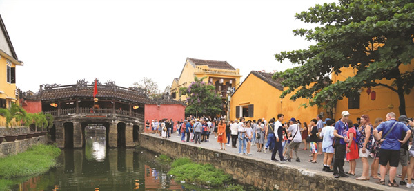 Tourism sector takes steps to recover market amid new COVID-19 outbreak