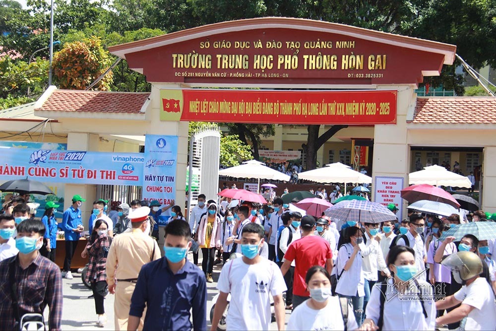 Phát hiện 3 bài thi bất thường, Sở GD