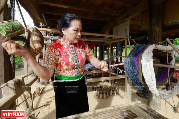vietnam ethnic groups,vietnam culture,vietnam handicraft