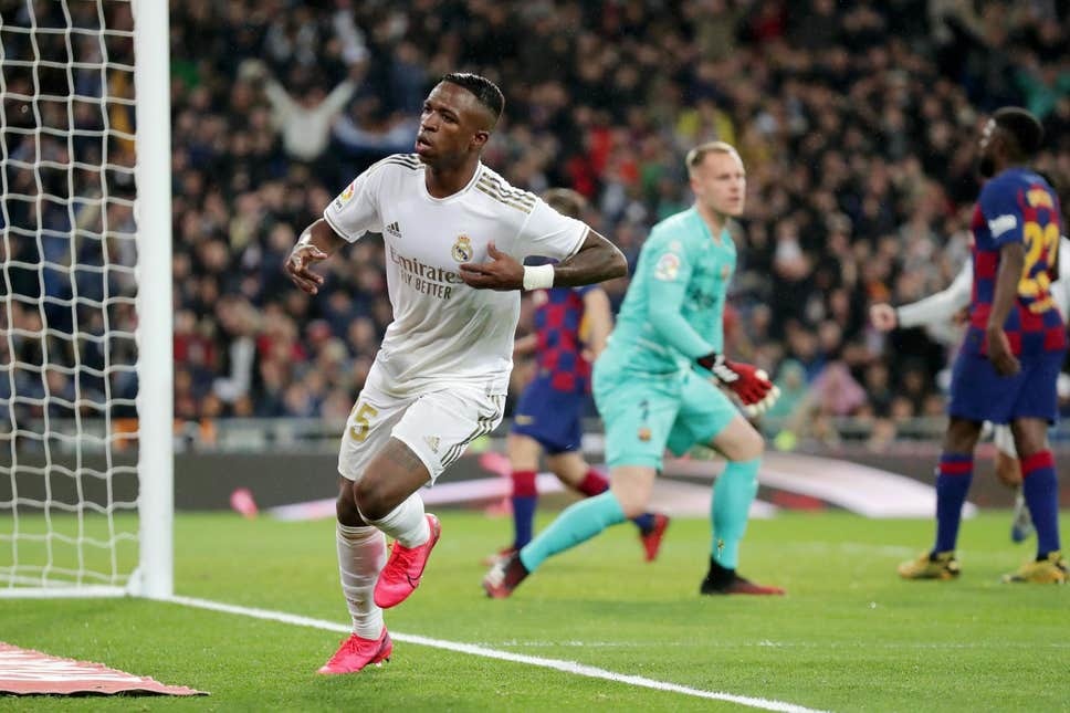 Bế tắc vụ Sancho, MU đột kích lấy 