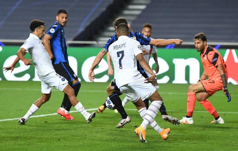 Soi kèo phạt góc Seoul vs Seongnam, 16h ngày 21/8