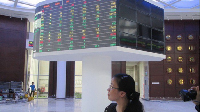 How can VN stock market attract 'super' investors?